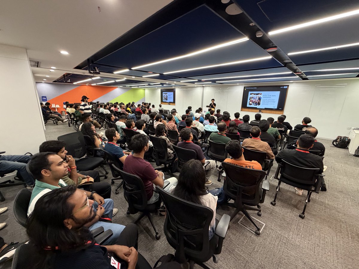 aidevcircle's tweet photo. With all the AI enthusiasts today… at the @PhonePe office, we are hosting our meetup https://t.co/sP3tp3Vlng