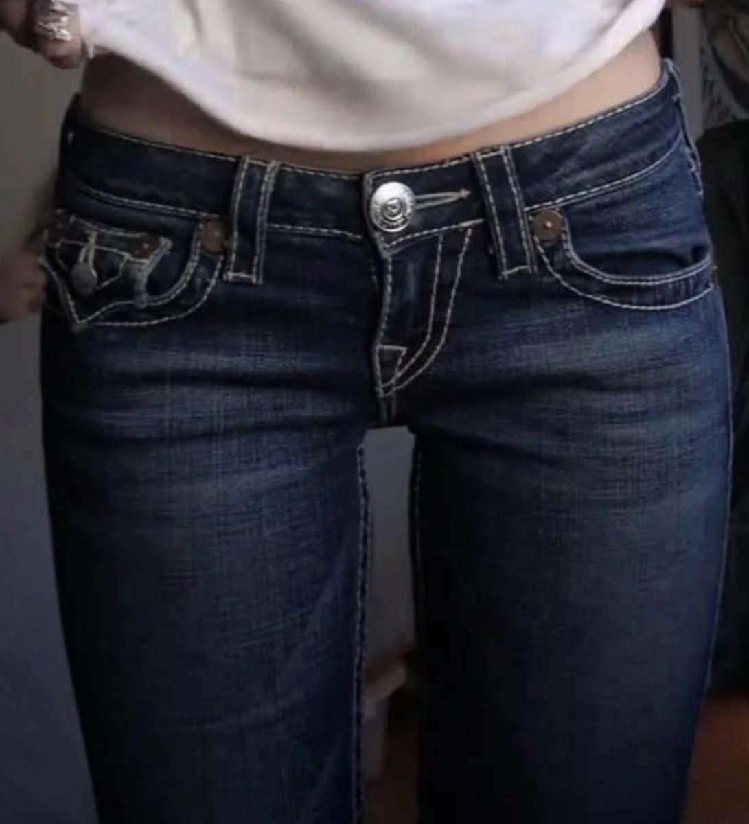 minareekin's tweet photo. This genre of thinspo https://t.co/75gfGfCLW7