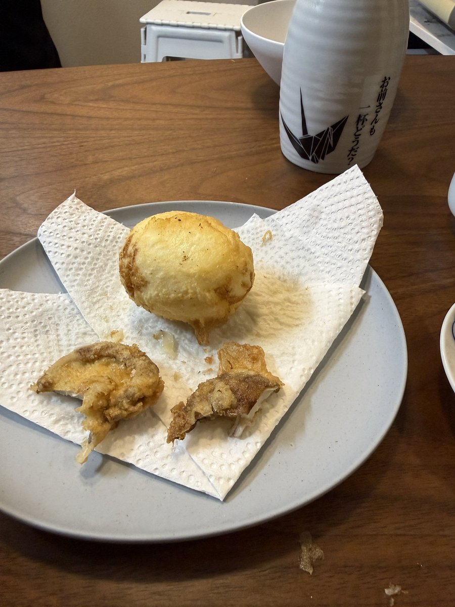 Hiromitsu1115's tweet photo. 今年は天ぷらを目の前で揚げて一品づつ食べた‼️いつもありがとう https://t.co/P6oqQ8mMQ1