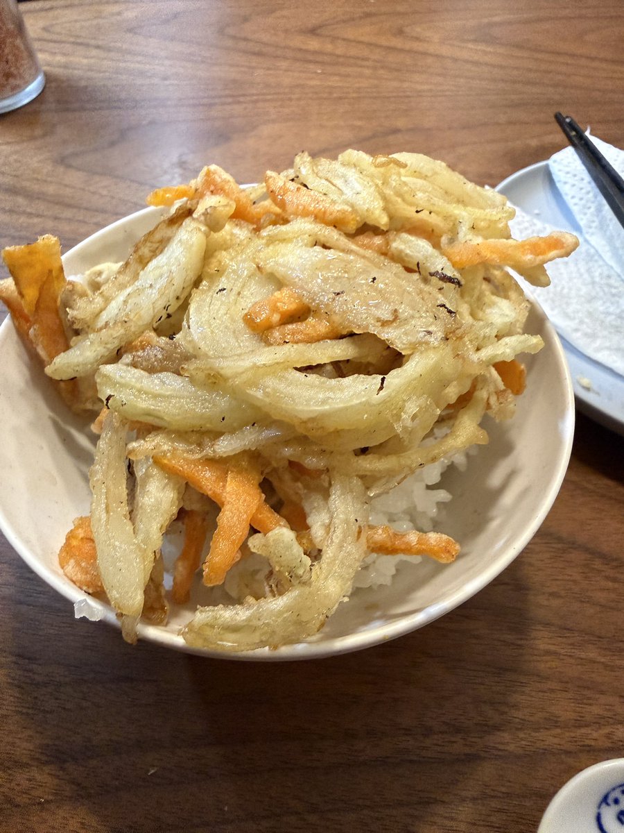Hiromitsu1115's tweet photo. 今年は天ぷらを目の前で揚げて一品づつ食べた‼️いつもありがとう https://t.co/P6oqQ8mMQ1