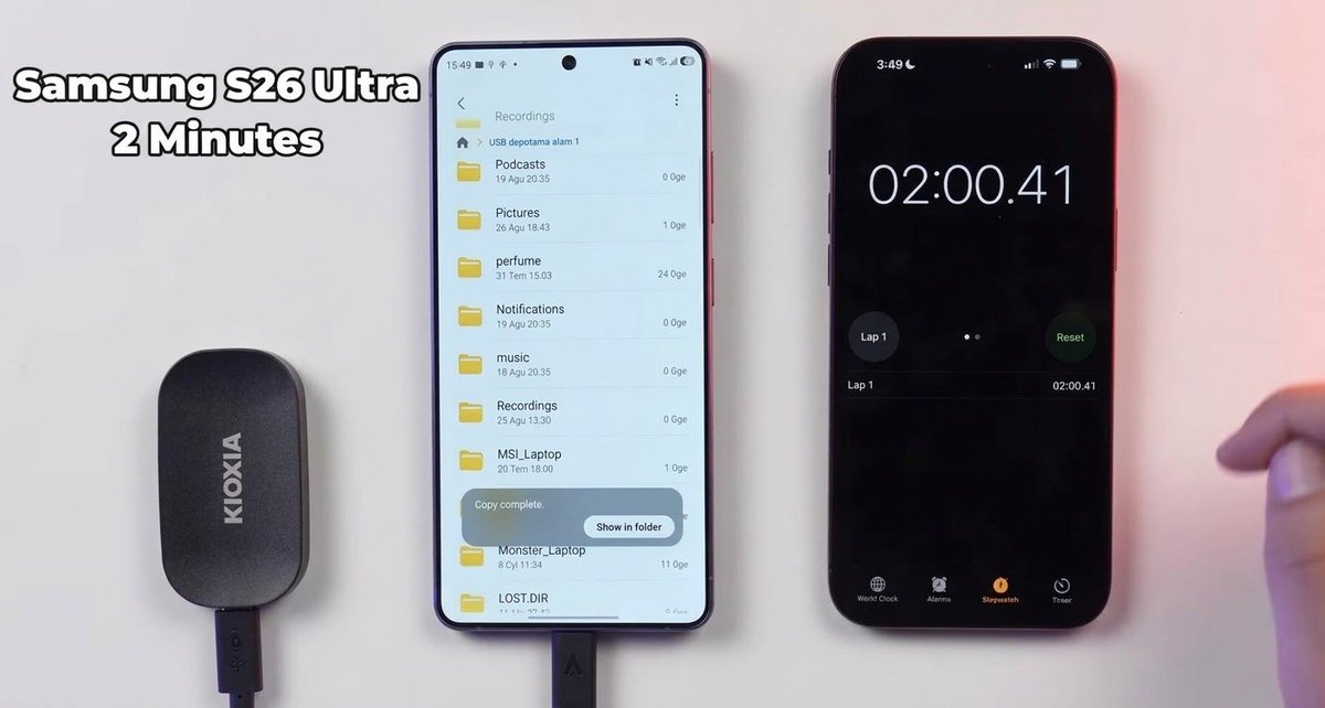 Androiq's tweet photo. Just transferred a 24GB file to an SSD to test USB 3.2 speeds! 🚀 
Since the iPhone uses Gen 2, the speed gap is massive:

📱 iPhone 18 Pro Max: 35 seconds ⚡
📱 Samsung S26 Ultra: 2 minutes 🐢

Generational differences in ports really matter! 🤯 #iPhone18ProMax #SamsungS26Ultra #TechTest