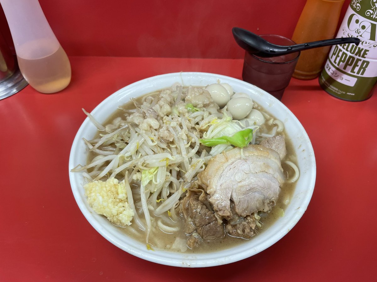 f_jubilo23's tweet photo. ずっと来たかった！
乳化スープ美味いわ！ https://t.co/jyZieHm9WL