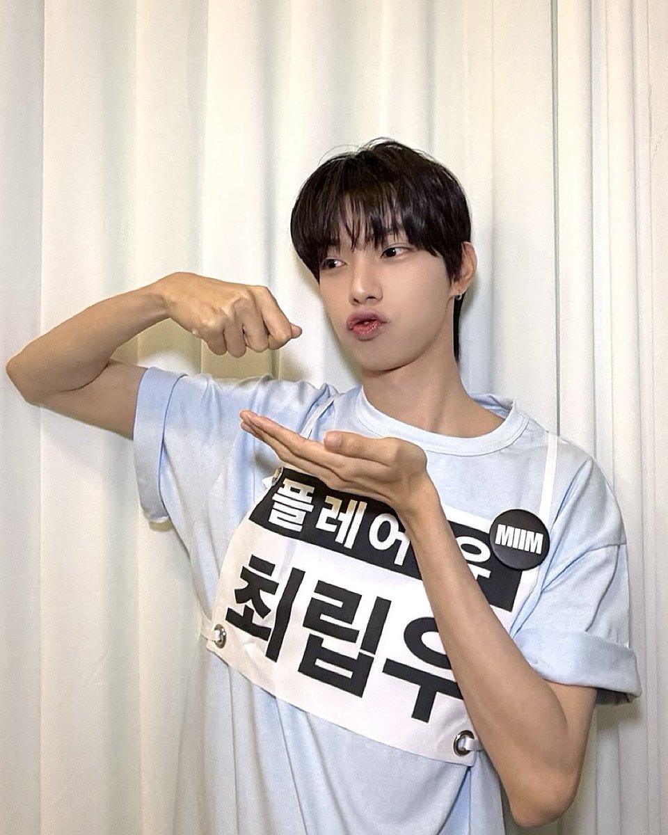 flareu_official's tweet photo. [#FLARE_UPDATE] 강한 남자를 찾아서

#FLAREU #플레어유
#최립우 #CHUEILIYU
#강한남자를찾아서 https://t.co/rQ4AFn9C0y