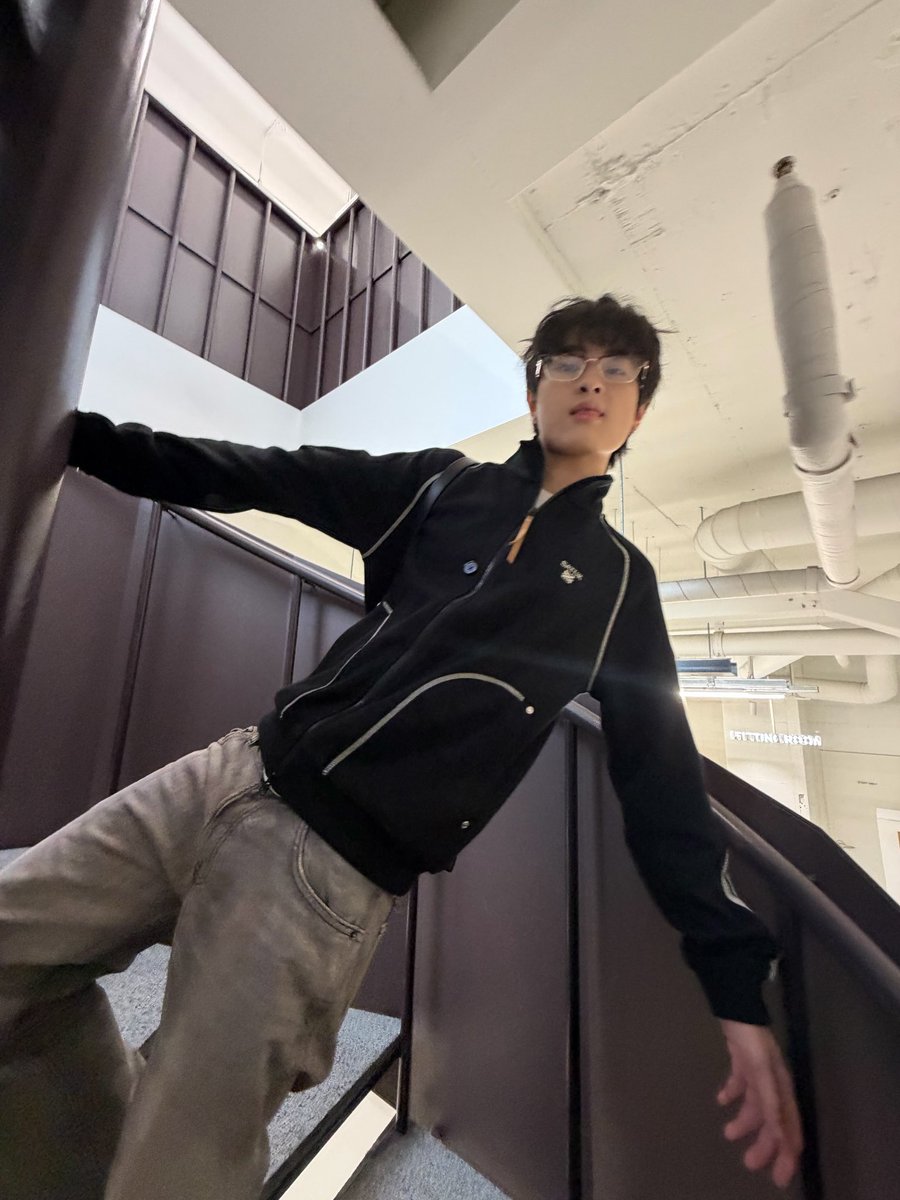 wavetnpsg's tweet photo. #waavetnp | #waveupdate ⊹ ࣪ ˖🪽
⤷ waavetnp on instagram post 𓂃 ࣪˖ ִֶָ🌊
୨୧ ── 🗓️ 03.10.2026 ── ୨୧
𓂃 caption
┌( >_<)┘ #waavetnp
──── ୨୧ ────
🔗 : instagram post https://t.co/dBF0q47IJY