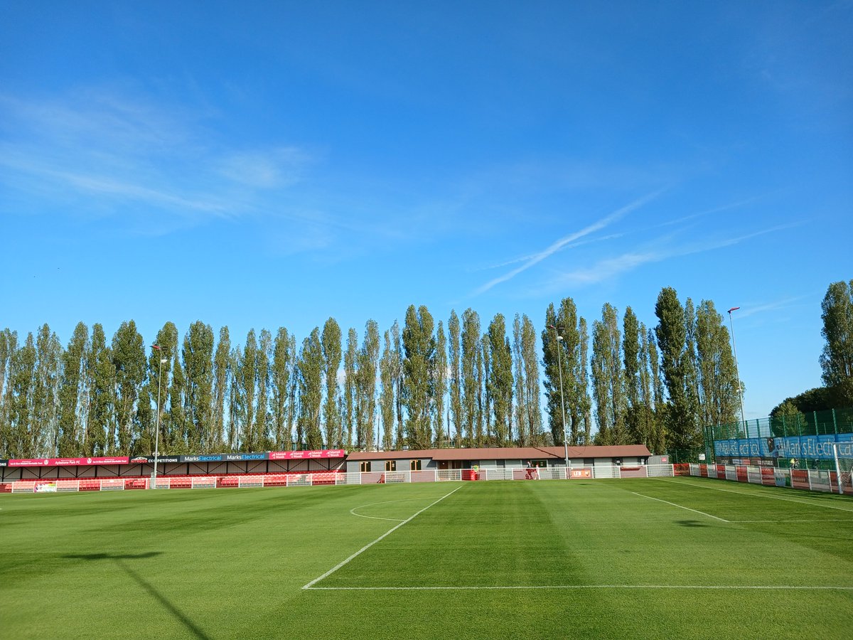 apgrounds's tweet photo. Ready for another  in the october sunshinee @officialAPFC v @HeanorTownFC in the @utdcos prem north. 🌱🌞 https://t.co/mkAx2jWlyT