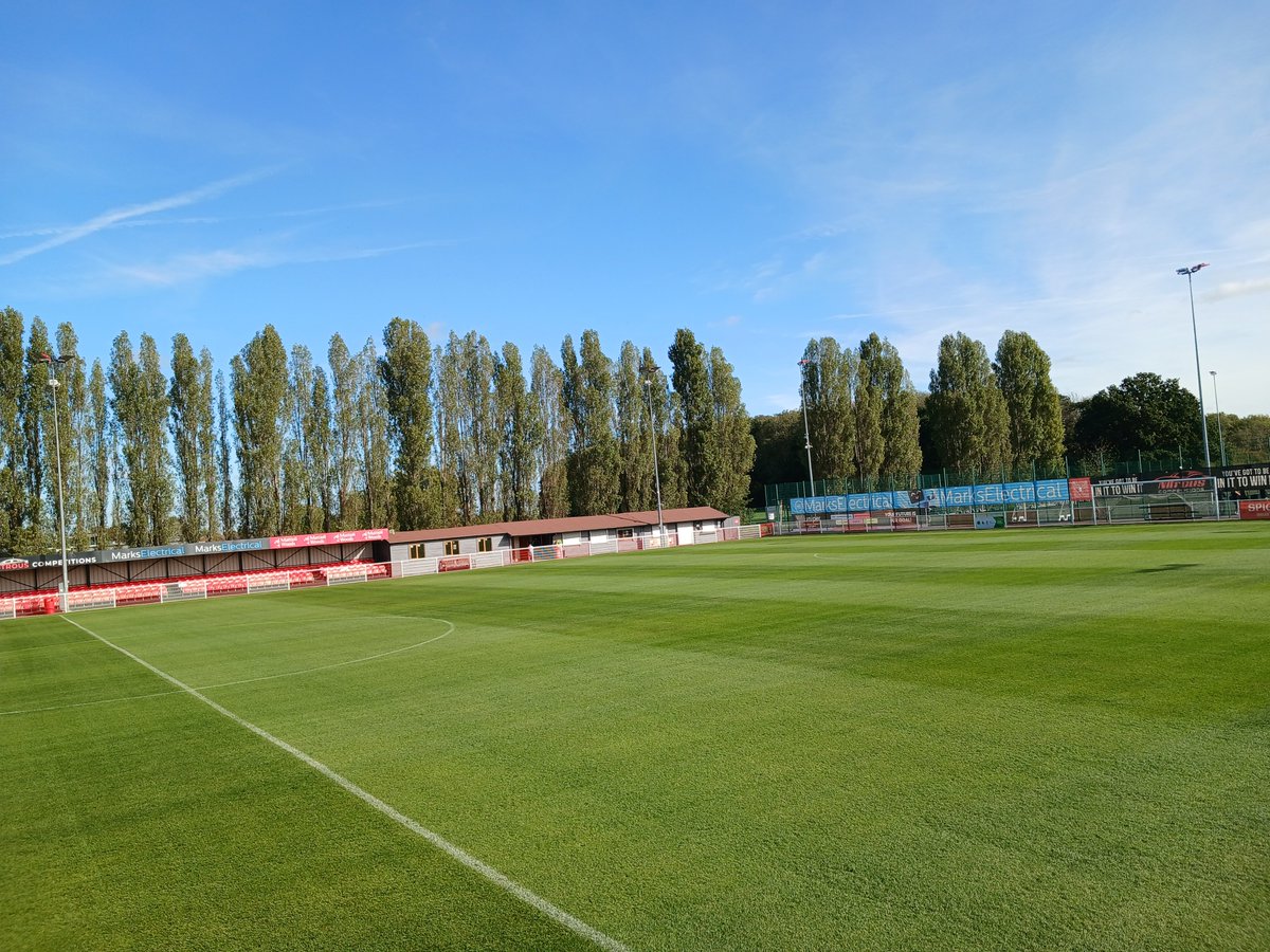 apgrounds's tweet photo. Ready for another  in the october sunshinee @officialAPFC v @HeanorTownFC in the @utdcos prem north. 🌱🌞 https://t.co/mkAx2jWlyT