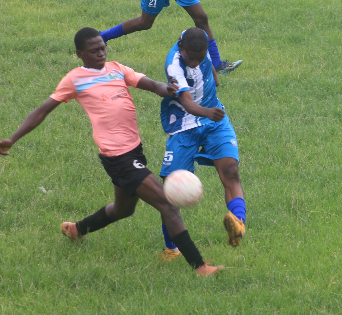 kwarakidsleague's tweet photo. ๐ผ๏ธ
Achiever Football Academy 1-1 Busari FA
#Kwarakiddies | #Kiddiesleague I #DreamInTheRightWay https://t.co/gfYdfg4aMu