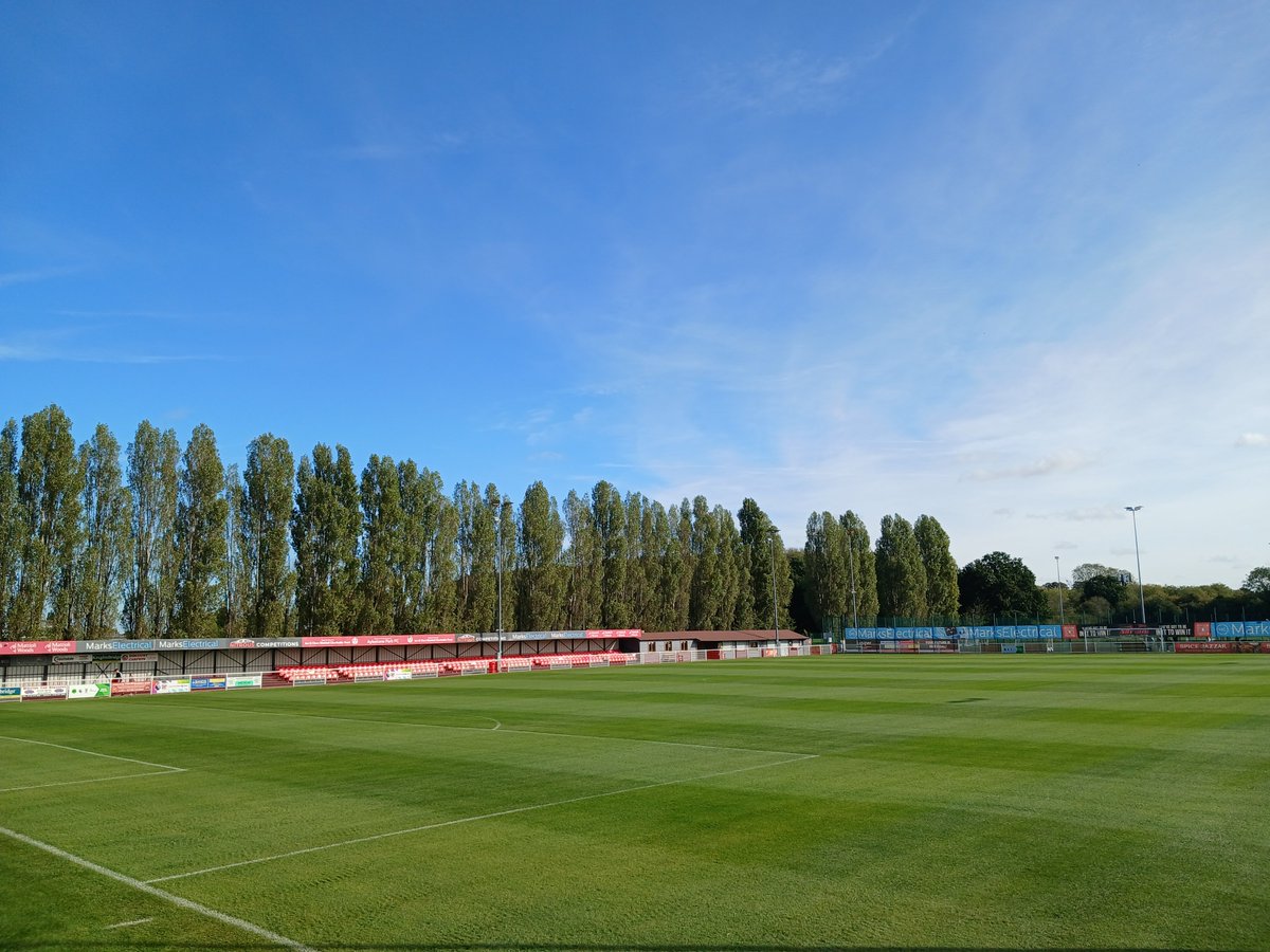apgrounds's tweet photo. Ready for another  in the october sunshinee @officialAPFC v @HeanorTownFC in the @utdcos prem north. 🌱🌞 https://t.co/mkAx2jWlyT