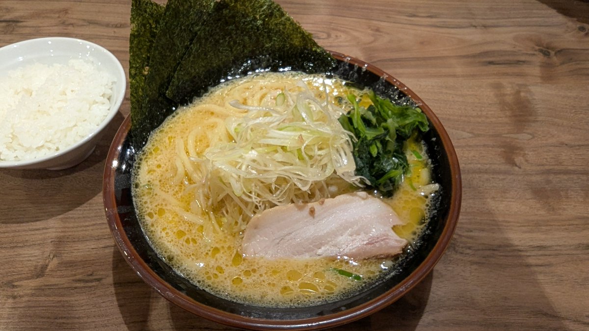 kusakaaoi's tweet photo. 家系の真田家！
帯広まで食べに来たかいあった！
美味い〜 https://t.co/J0VItnJ7m3