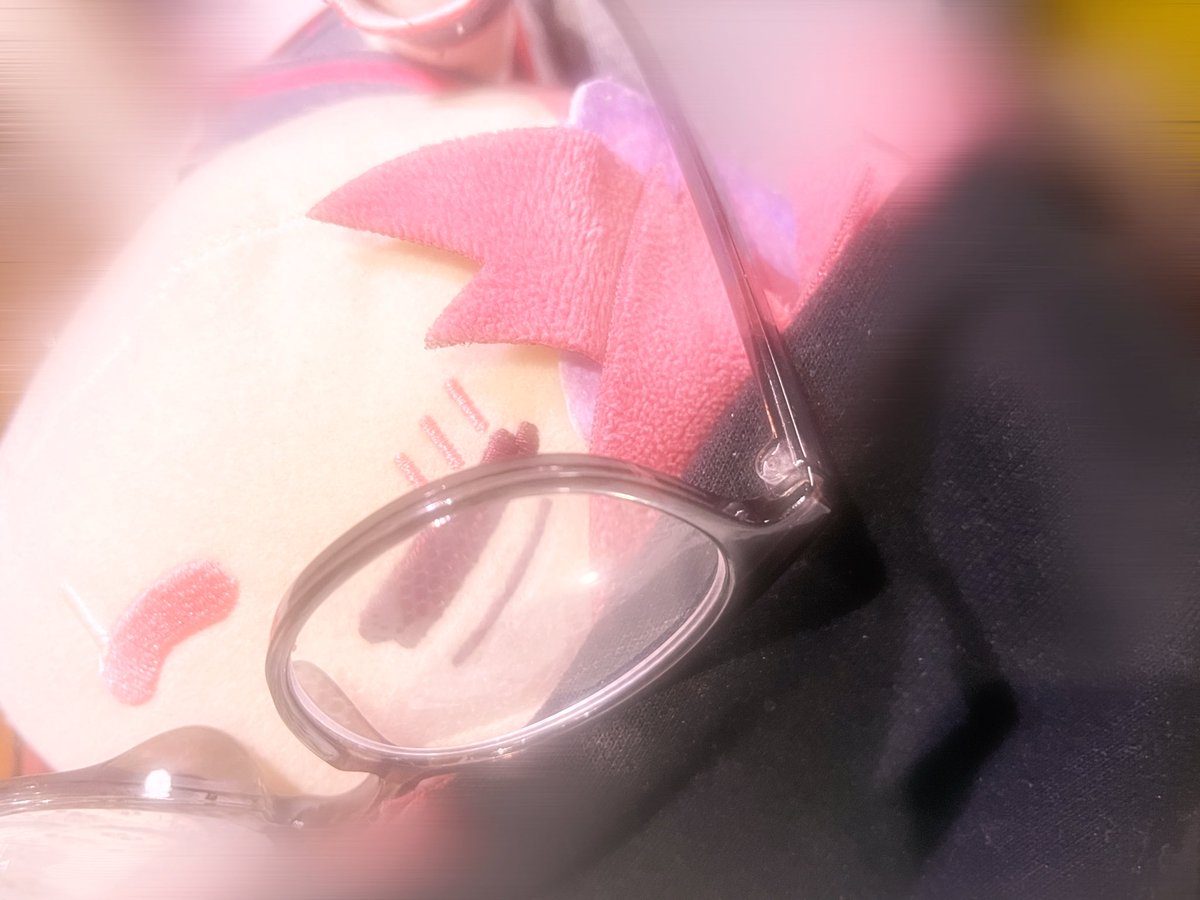 hamu_ringom's tweet photo. テトちゃんです眼鏡が似合う https://t.co/Z5lukexmY1