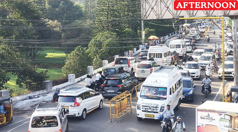 Afternooncbe's tweet photo. Tourists flock to Yercaud, Mettur and Kurumbapatti during long weekend Read more https://t.co/m1njw7GU83
#DigitalNewspapers #NewsOnline #LocalNews #TamilNews #TNNews #epaper #FacebookNews #instanews #afternoonnews #Touristsflock #duringlongweekend #SalemNews https://t.co/4SZ3YzzH1L