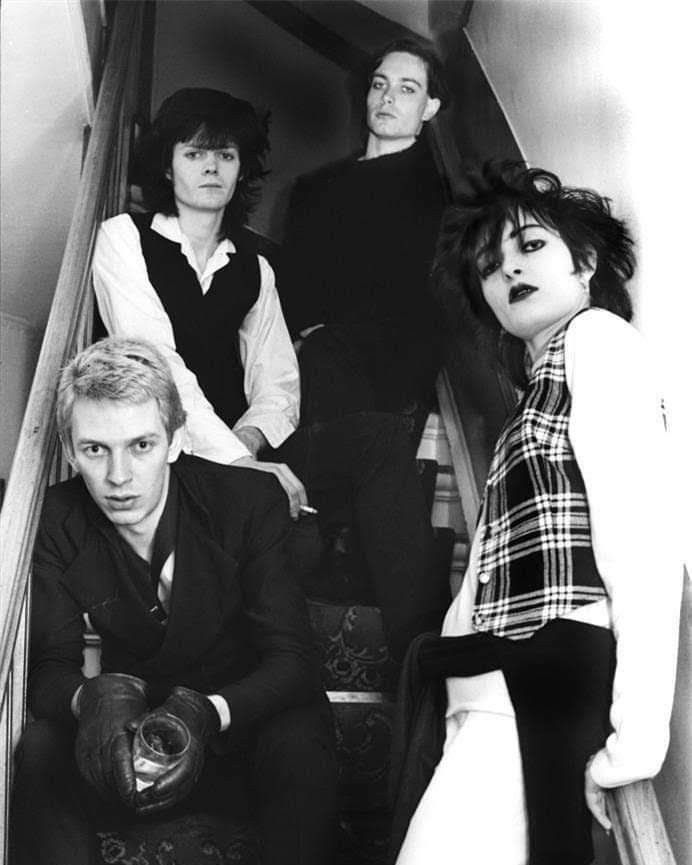 konvekse's tweet photo. Siouxsie &amp; The Banshees https://t.co/PaIpeyJ1v3