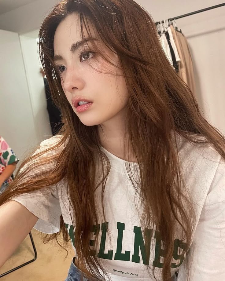 imjinahworld's tweet photo. Long hair or short hair? https://t.co/FXJTRlPqXp