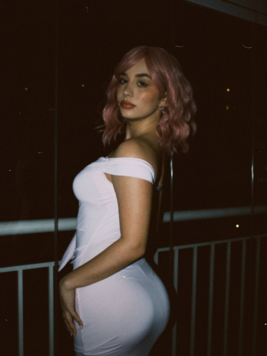dudarubert19's tweet photo. pinkkk 💗 de ontem https://t.co/1Q1W4PG5iI