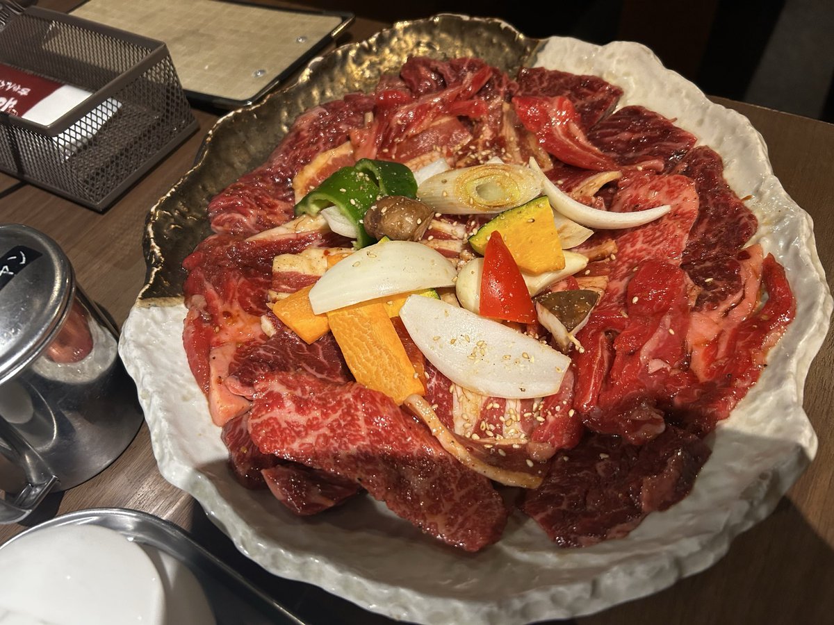 Alan23Cafa_F_B's tweet photo. 焼肉🍖 https://t.co/31sHkJQEW9