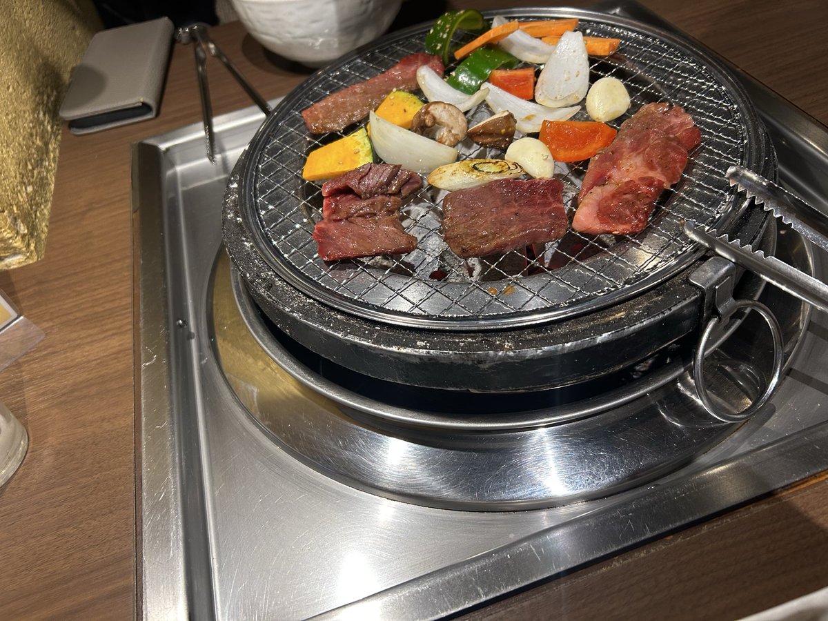 Alan23Cafa_F_B's tweet photo. 焼肉🍖 https://t.co/31sHkJQEW9