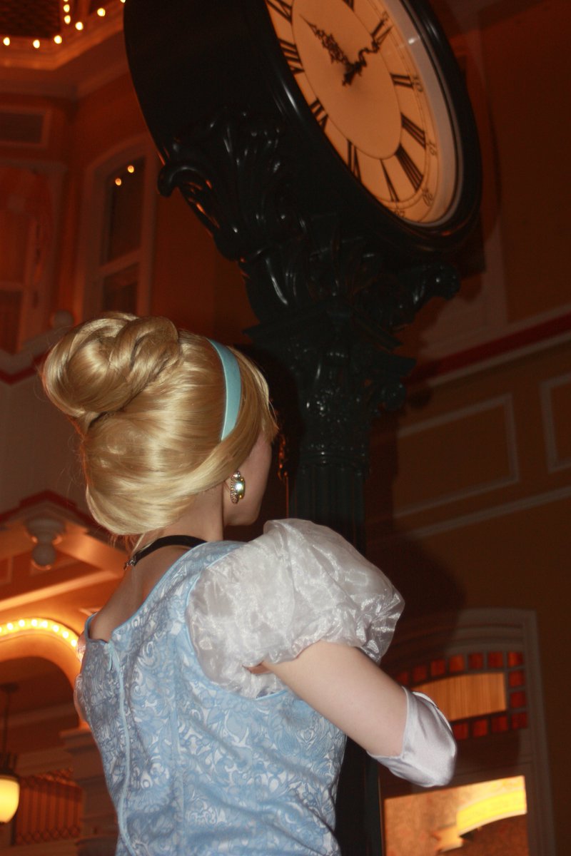 Syu__to1190's tweet photo. Cinderella🕛

シンデレラと同い年で仮装する夢が叶った日💎

　　*.ﾟ+信じていれば夢は叶うもの*.+ﾟ

 #Dハロ仮装
 #Dハロ仮装2026 https://t.co/QEa6nsbbl4