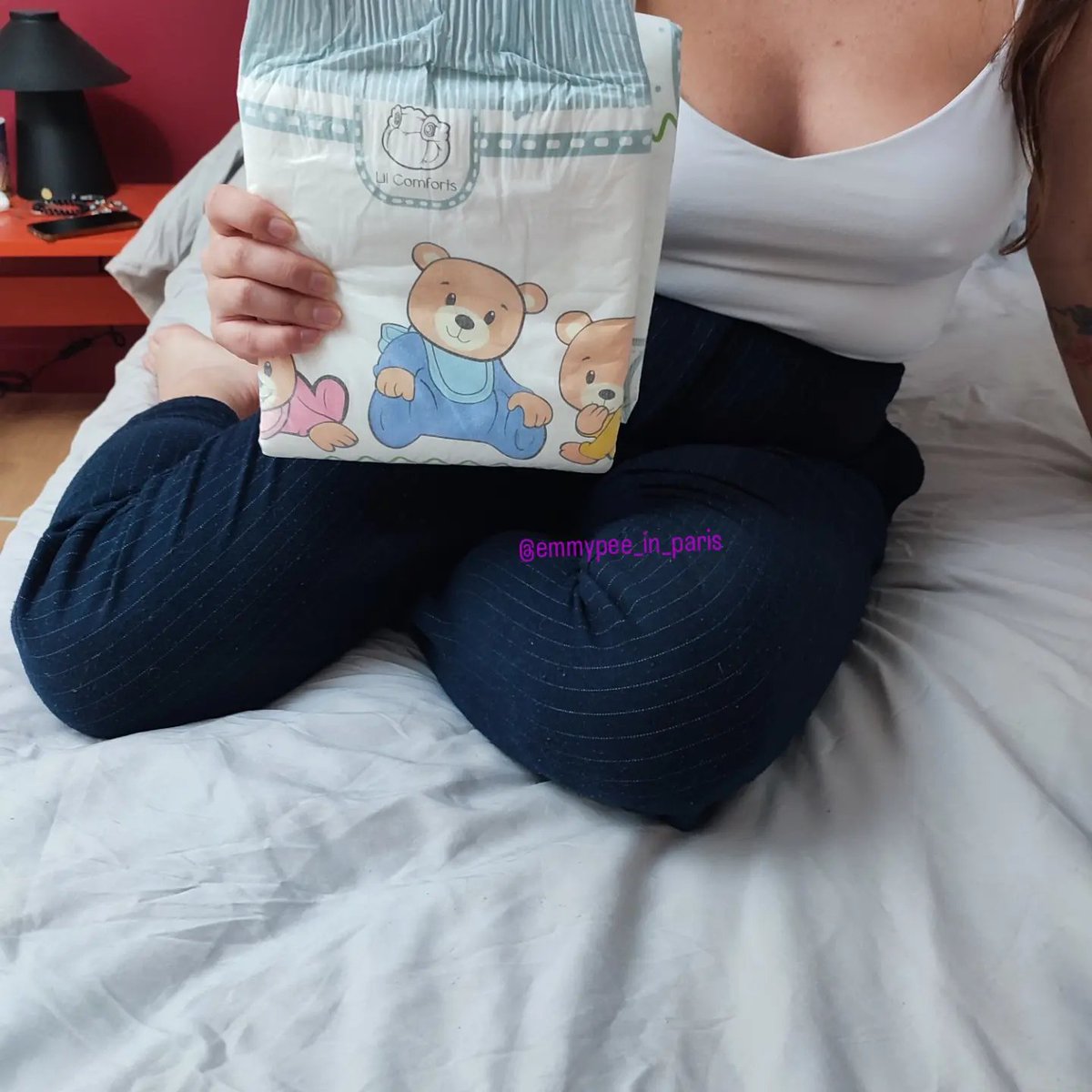 Emmypeeinparis's tweet photo. Nouvelles couches reçues hâte de tester ça !!🥰
Qui veut voir le résultat quand je la porte ?😌
#diaper #diapergirl #abdl #abdlgirl https://t.co/esWf9Zc6Km