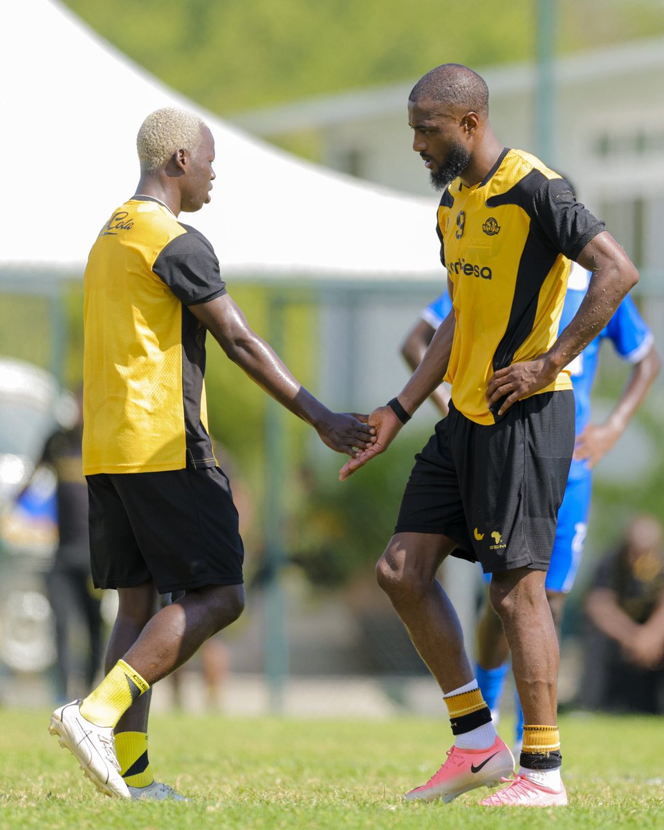 YoungAfricansSC's tweet photo. Leo tumecheza mchezo wa kirafiki dhidi ya JKT Tanzania katika viwanja vya Gymkhana, Dar Es Salaam na kupata ushindi wa Magoli 2-1

1. Clement Mzize ⚽️
2. Cheikh Toure ⚽️

#TimuYaWananchi 
#DaimaMbeleNyumaMwiko https://t.co/CQeE4y7Nsl