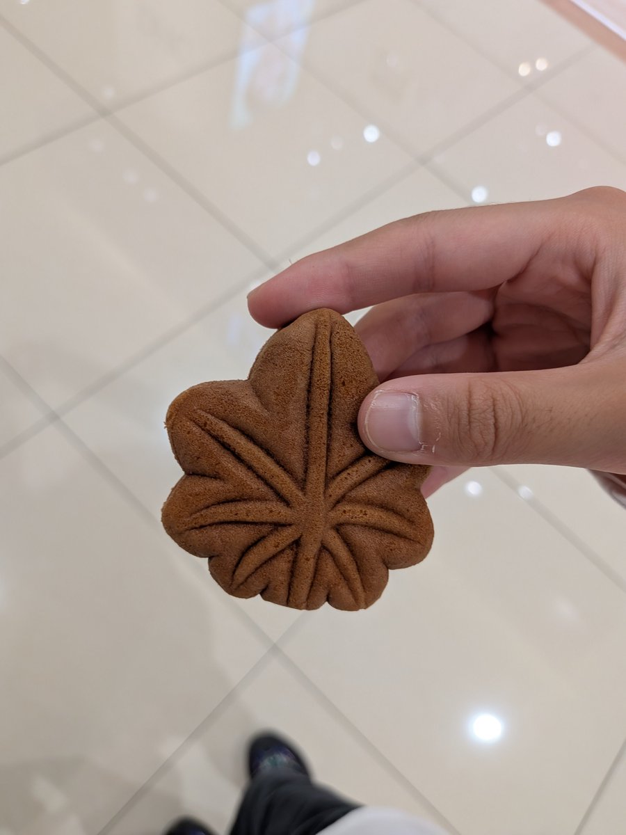 REDyoshi_Island's tweet photo. 広島の企業同士のコラボは胸熱だな🤔 https://t.co/9jbv5N1117