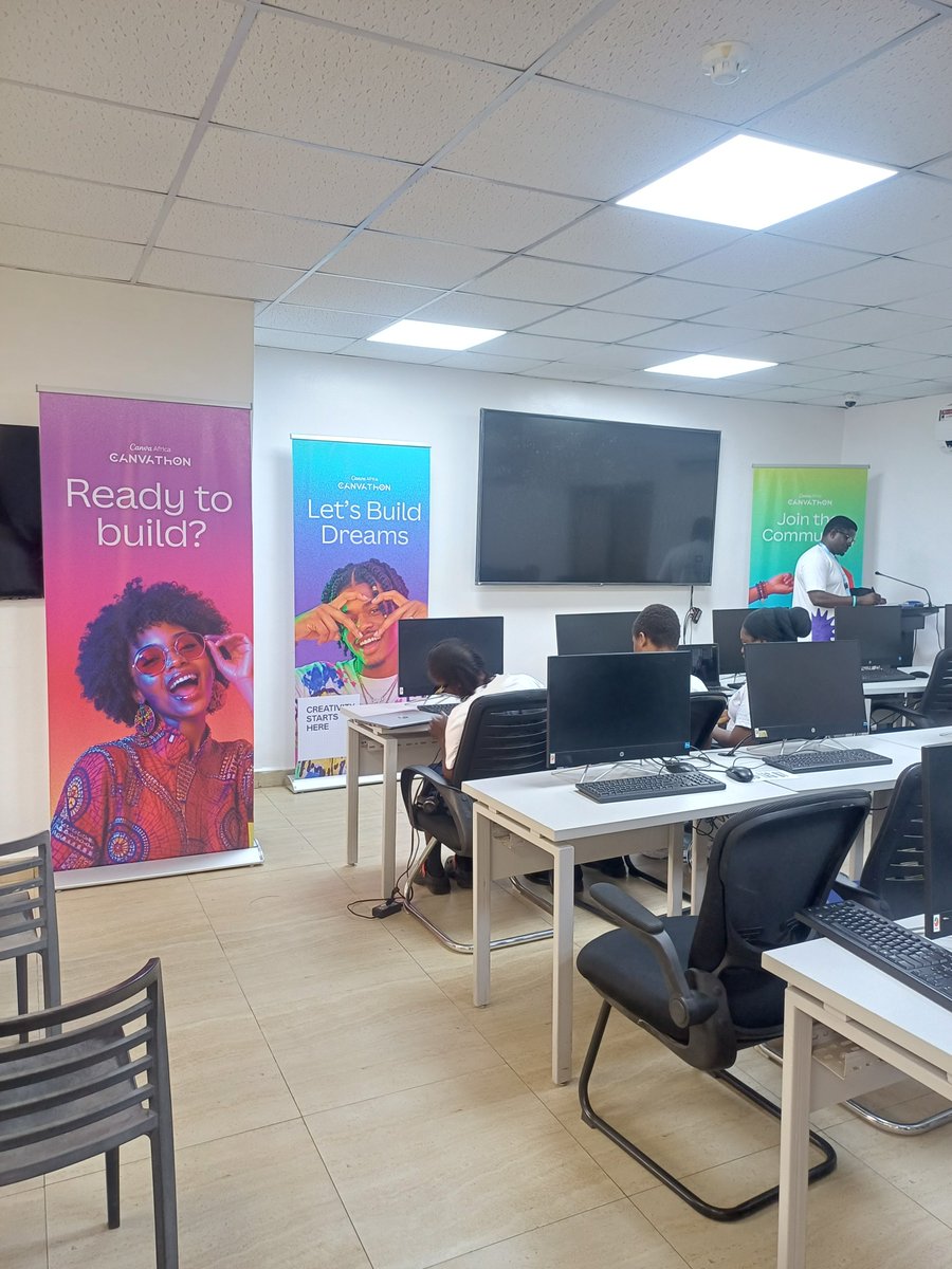 ShaziliSambo's tweet photo. Touch down lagos state for the canva africa canvathon.
#canva #canvathon #canvaafrica https://t.co/DVV3KX9z8f
