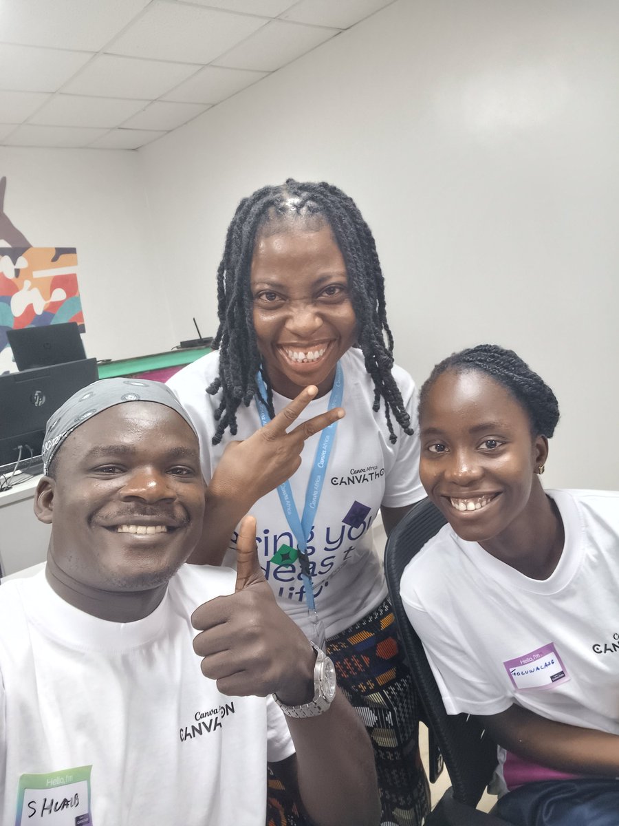 ShaziliSambo's tweet photo. Touch down lagos state for the canva africa canvathon.
#canva #canvathon #canvaafrica https://t.co/DVV3KX9z8f