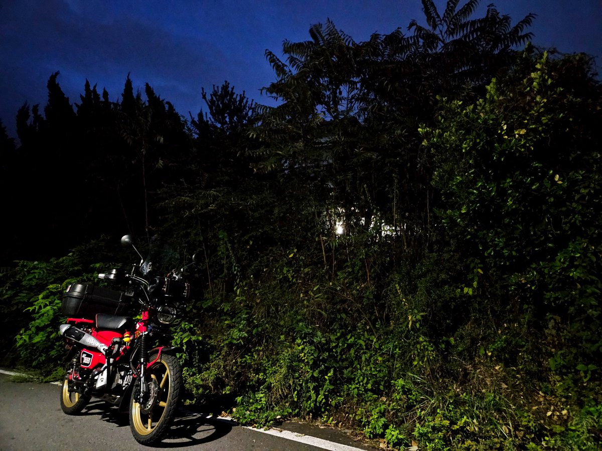 cbr1100xx3091's tweet photo. ほんと日が短くなりましたね、軽装だと寒いわ～～～

Harashin寄ったので大好きなカクテキと、初めて岩のりキムチ買ってみました

素材に拘っているから、ちょっと値はしますが嵌まりますよ

1日お疲れさまでした🍺✨🍺

豆腐に岩のりキムチ良いじゃん♪

#越後薬草 糸魚川市
#まいキムチ 
#Harashin https://t.co/Om89IP4APX