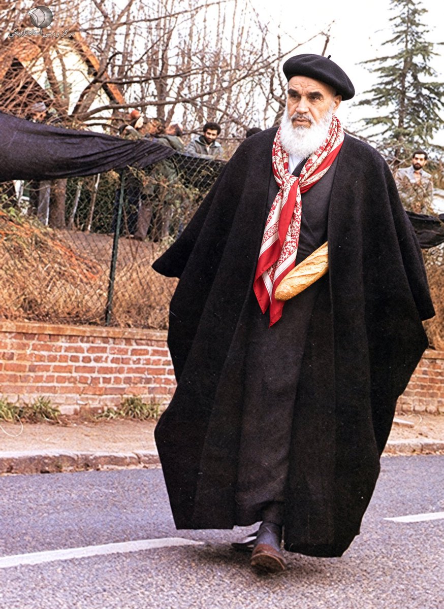 butcherofblvikn's tweet photo. کروسان و باگت را برای طبقه ی مستمند مجانی می‌کنیم . https://t.co/XWVvhelgHy