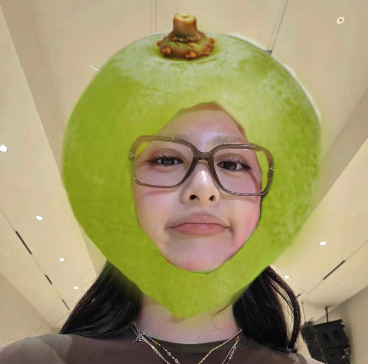 clorpls's tweet photo. Grew some fruits for my garden sisters #GettingFruity https://t.co/bGPSTQd7QT