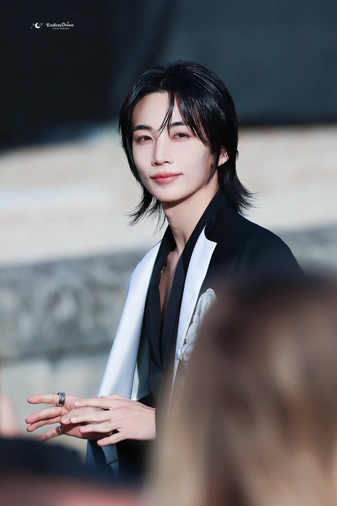 Seasonflower95's tweet photo. 1004 NEW ERA OF JEONGHAN
mine
#하니생일_돌아왔쫑 #HAPPY_JEONGHAN_DAY
#Happy_JEONGHAN_Day
@pledis_17 https://t.co/Y3MUboW85y
