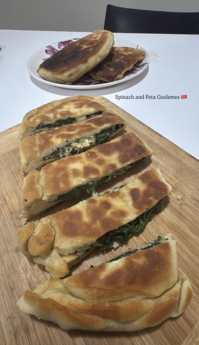homevsfastfood's tweet photo. [homemade] i made spinach and feta gozlemes for the first time!
#homemade #spinachfeta #gozleme #cookfromscratch #firsttry #homecooking #food #recipes #foodpic #foodie #foodlover #cooking #hungry #goodfood #homecookingvsfastfood https://t.co/HWeO0PiJ7m