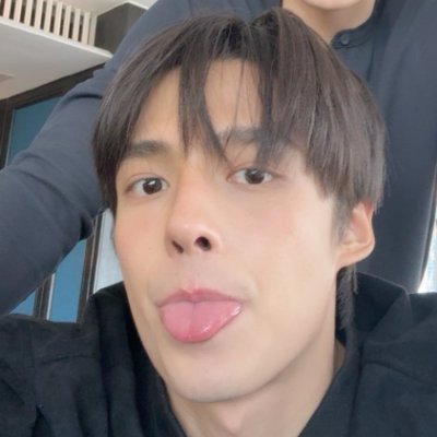 gyulsyrup's tweet photo. @arthitoks hi hehe https://t.co/Kewe1E146f