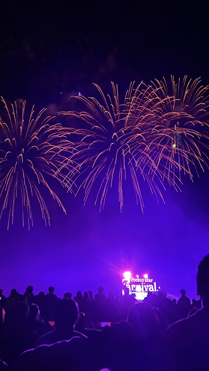 2pmcz's tweet photo. ロッキン花火ほんっっっとに
よかった🥹🥹🥹💓💓💓
来年も行きたい
#ロッキン花火
#rockinstarcarnival2026 https://t.co/zUsIJt8lso