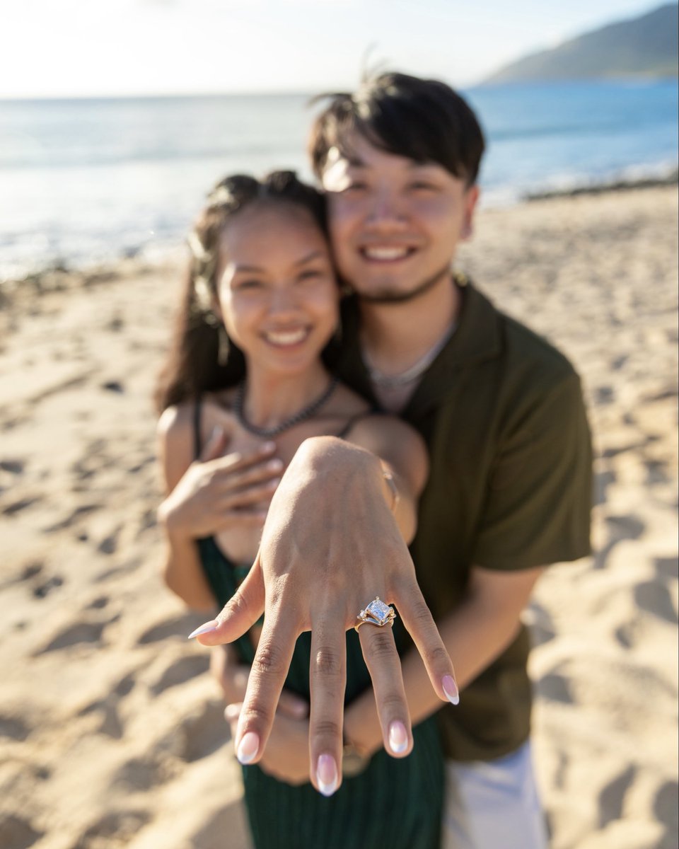 toripareno's tweet photo. 9•22•2026

after 4 years, 10 months, &amp; 7 days of being girlfriend &amp; boyfriend, i can finally call you my fiancé, then soon my husband ♥️💍 https://t.co/iGZFnpGyUO