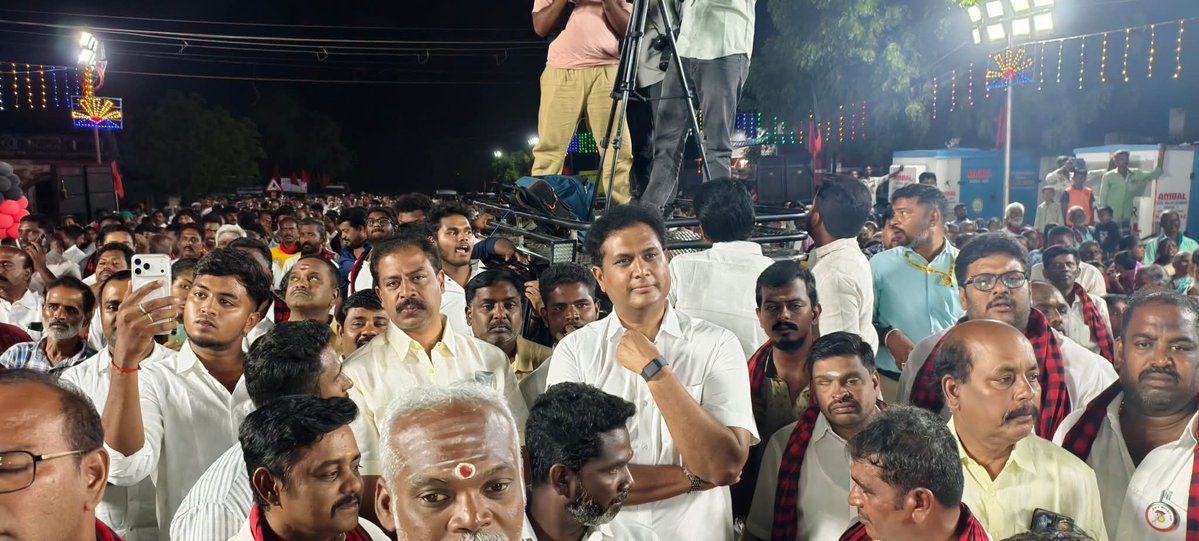 IPSenthil's tweet photo. கழக தலைவர் திராவிட மாடல் நாயகர் மாண்புமிகு அண்ணன் @mkstalin அவர்களின் ஆசி பெற்ற கழக இளைஞர் அணி செயலாளர் சட்டப்பேரவை எதிர் கட்சி தலைவர் மாண்புமிகு அண்ணன் @Udhaystalin அவர்கள் தாராபுரம் தொகுதி மதச்சார்பற்ற முற்போக்கு கூட்டணி வெற்றி வேட்பாளர் வழக்கறிஞர் திருமதி. சுகன்யா அவர்களை ஆதரித்து உதயசூரியன் சின்னத்தில் தளவாய்ப்பட்டிணம் ஊராட்சியில் பரப்புரை கூட்டத்தில் கலந்து கொண்டபோது.
@IPeriyasamy_ 
@r_sakkarapani