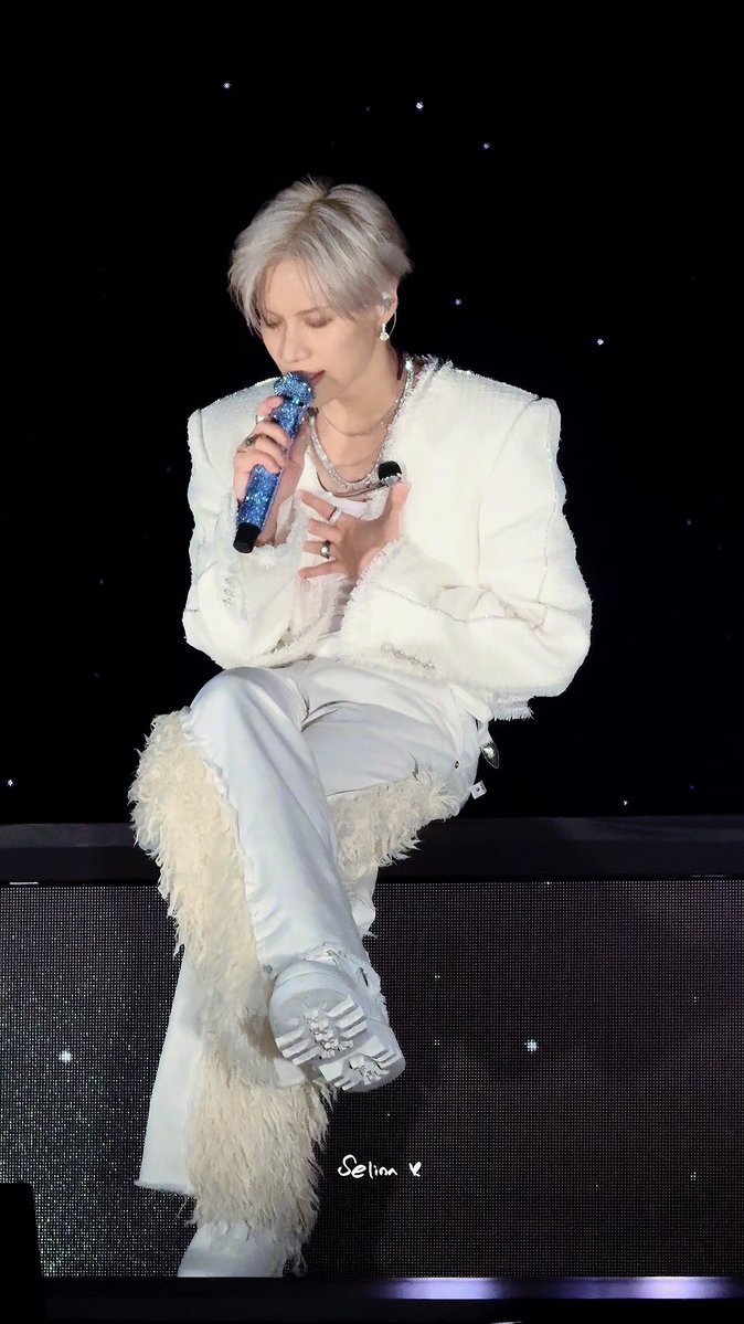 Taemini_S's tweet photo. 𝟐𝟎𝟐𝟔𝟎𝟗𝟏𝟗 𝐋𝐢𝐌𝐢𝐍𝐚𝐥 𝐃𝐚𝐲 2️⃣

#태민 #TAEMIN #テミン #泰民
#TAEMIN_LiMiNaL 
#TAEMINWORLDTOUR 
#TAEMINTOUR https://t.co/Xd1Et5V5UF