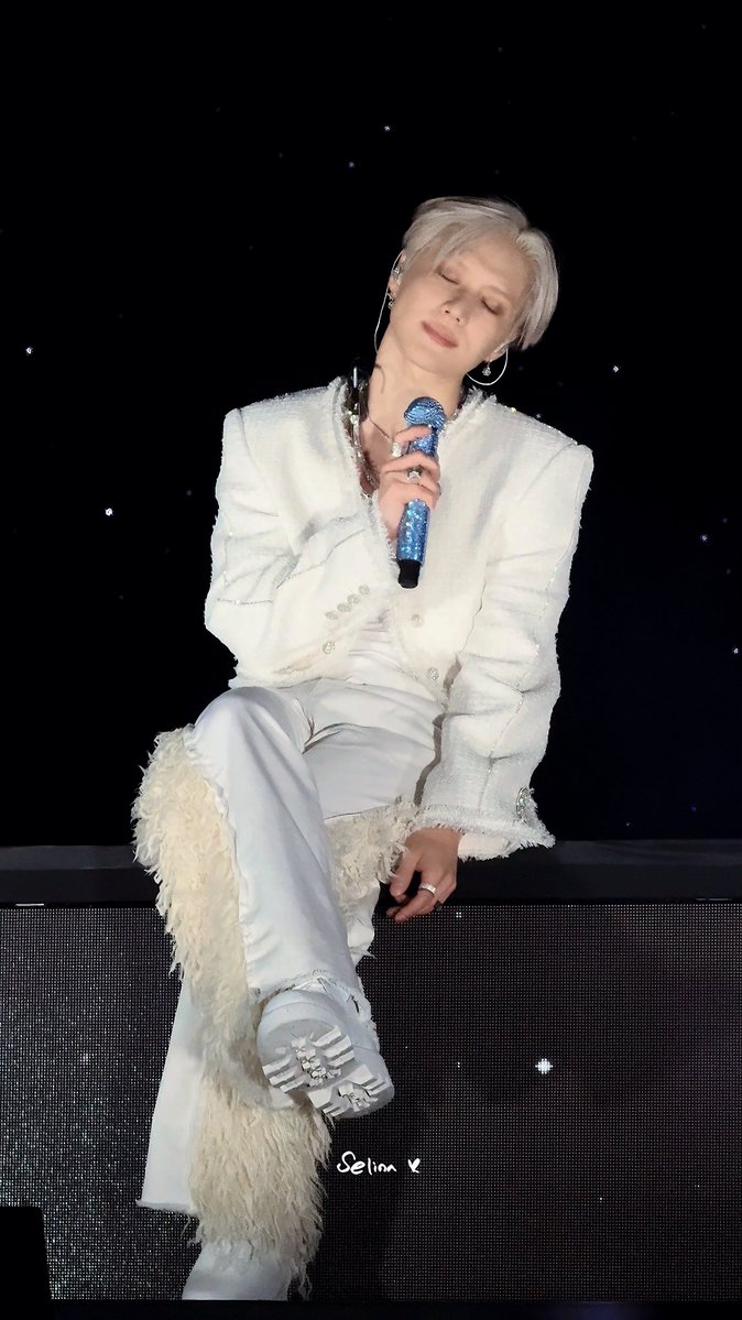 Taemini_S's tweet photo. 𝟐𝟎𝟐𝟔𝟎𝟗𝟏𝟗 𝐋𝐢𝐌𝐢𝐍𝐚𝐥 𝐃𝐚𝐲 2️⃣

#태민 #TAEMIN #テミン #泰民
#TAEMIN_LiMiNaL 
#TAEMINWORLDTOUR 
#TAEMINTOUR https://t.co/Xd1Et5V5UF