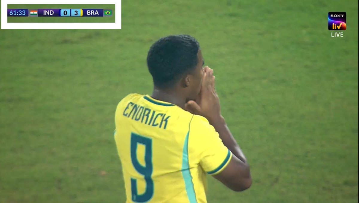 imsteyn160's tweet photo. Kya kar rhe ho yrr @IndianFootball 
3 goal khaa gye, kam se kam goal nhi kar paoge to goal roko yaar 😭😭😭
Ek match against Panama Tie kiye to yebhi karna chahiye na tab na Football grow hoga 😭
#BrazilvsIndia https://t.co/kT2uyILPip