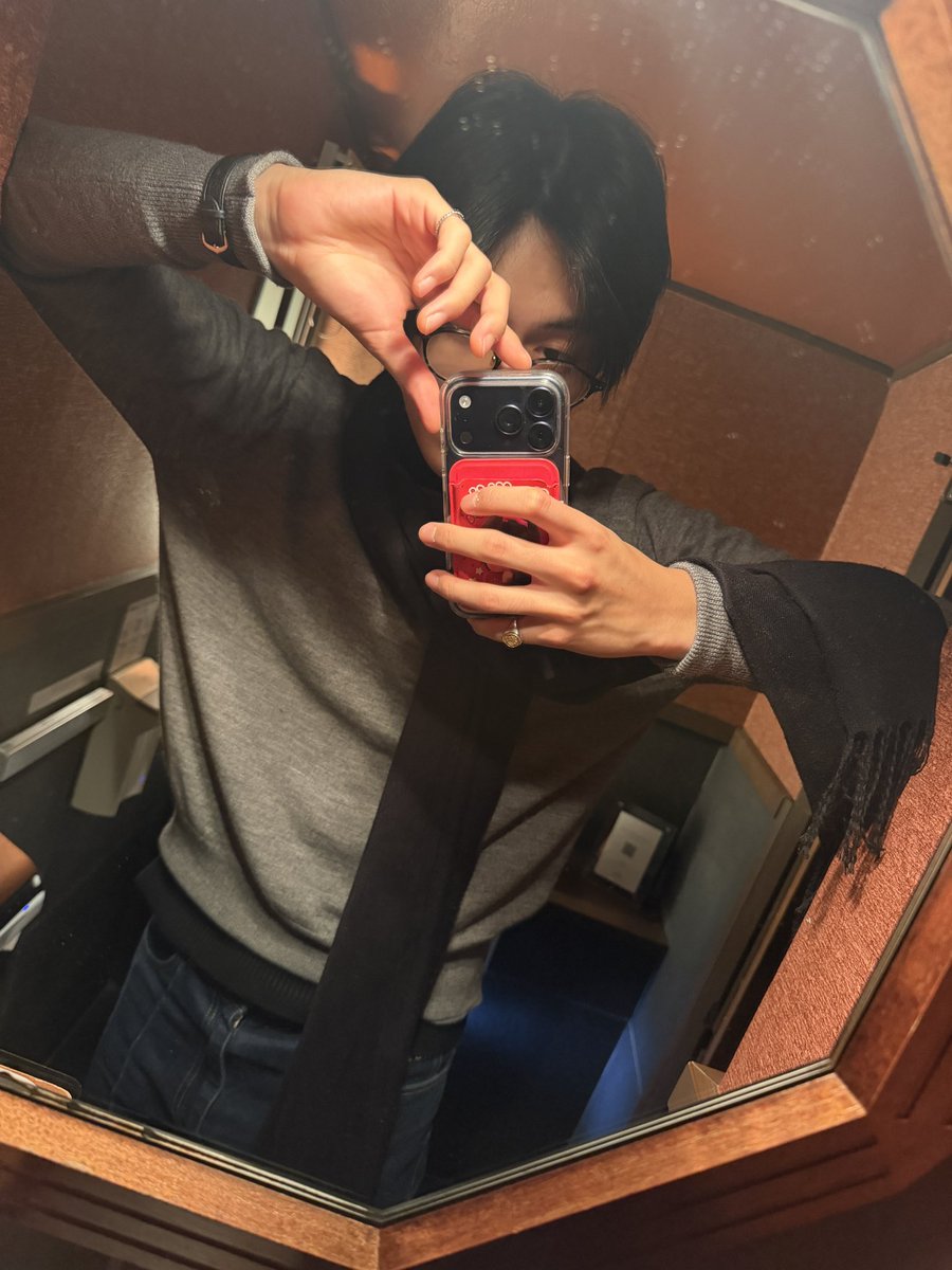 doodie_gboy's tweet photo. เข้าไปอ่านใน substack ของหนูกอน 
เลื่อน ๆ ไปเจอรูปนี้โฮรกฮรือ y y 

( ms monchhichi ที่เคยให้นินา <333 ) https://t.co/NJSFUJpoy1