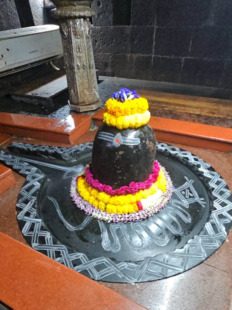 GloryofShiva's tweet photo. श्री औंढा नागनाथ ज्योतिर्लिंग मंगला आरती श्रृंगार | 03.10.2026

Shri Aundha NagnathJyotirlinga Mangala Aarti Shringar | 03.10.2026 https://t.co/JZUoBRKToJ