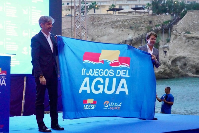 laverdaddeceuta's tweet photo. Ceuta cobra protagonismo en la inauguración de los II Juegos del Agua de Melilla https://t.co/vWaRhr98Xt https://t.co/bKLnN0BJaH