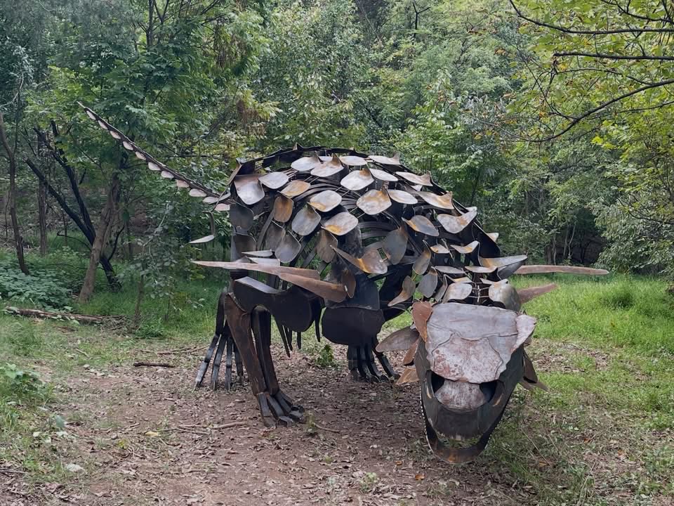 Cretaceous_Dave's tweet photo. Sculptures on the Discovery Trail at Dinosaur Park in Laurel, MD. Opens today. https://t.co/enXJoRYvMH