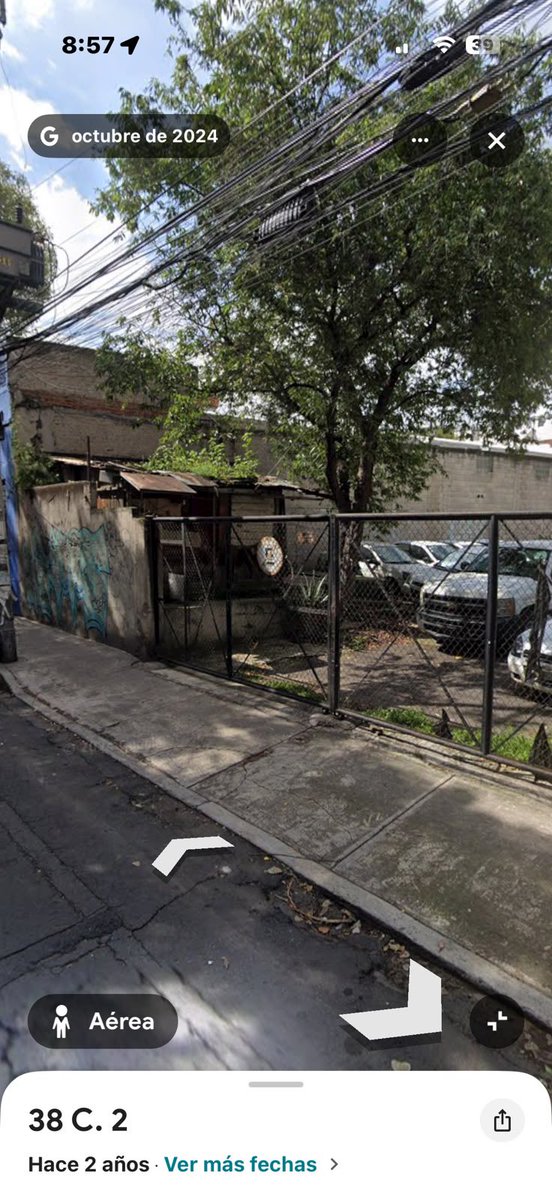 HugoTorresCDMX's tweet photo. Este cachorro en San Pedro de los Pinos, se encuentra en un terreno baldío que usan para guardar autos, tiene una severa infección en el ojo y se le está pasando al otro. Lleva días así y no se hacen responsable del cachorro que no tiene más de 6 meses. 
La dirección es: 
Calle 2 frente al número 38, ya que es sin número #BenitoJuarez 

@SSC_CDMX