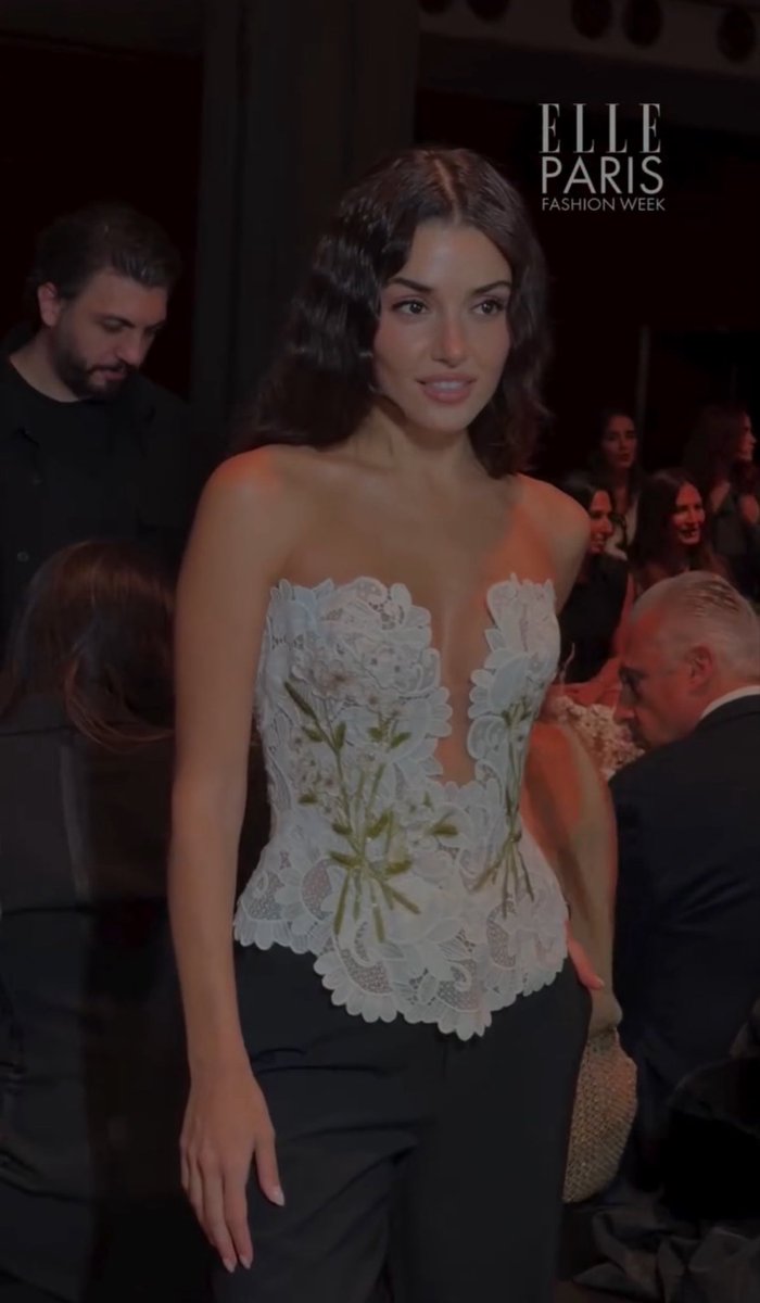 maktubedser's tweet photo. Elle france randomly posting Hande at Elie saab and here we were thinking she was back in london😭😭😭 https://t.co/ZQYDeYAkVo