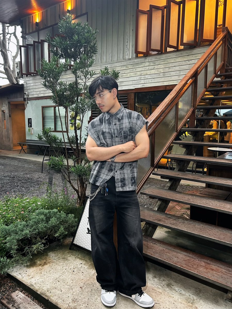 DPanupong2's tweet photo. ดูดีข้างนอก แล้วเผ็ดข้างใน https://t.co/ZnldxsjiIt
