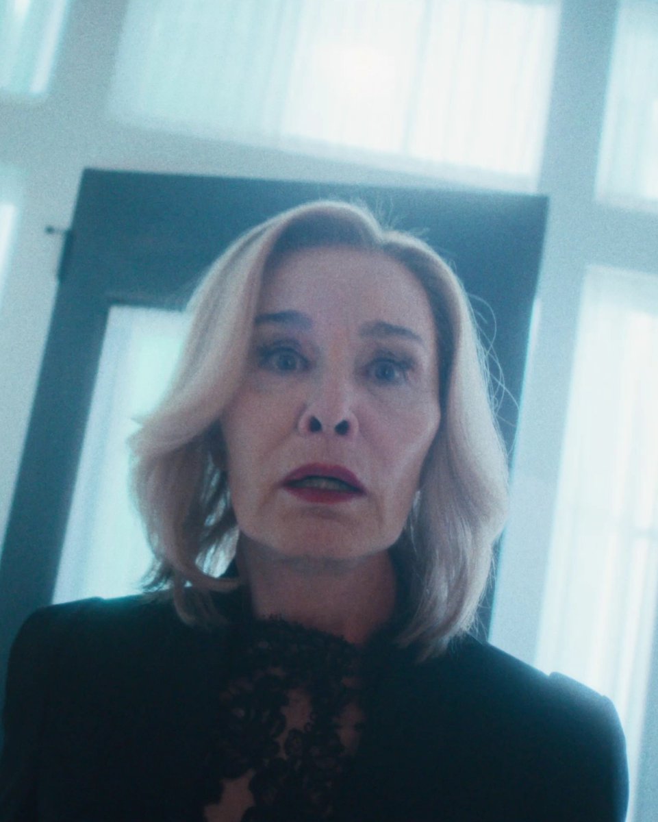 ahsfxoficial's tweet photo. 🚨 Foram reveladas as durações dos episódios 07 e 09 de #AHS13!

Episódio 07 (The Baddest Witch of Them All): 23 minutos
Episódio 09 (The Devil Is in the Details): 33 minutos https://t.co/duR7LvZdhF