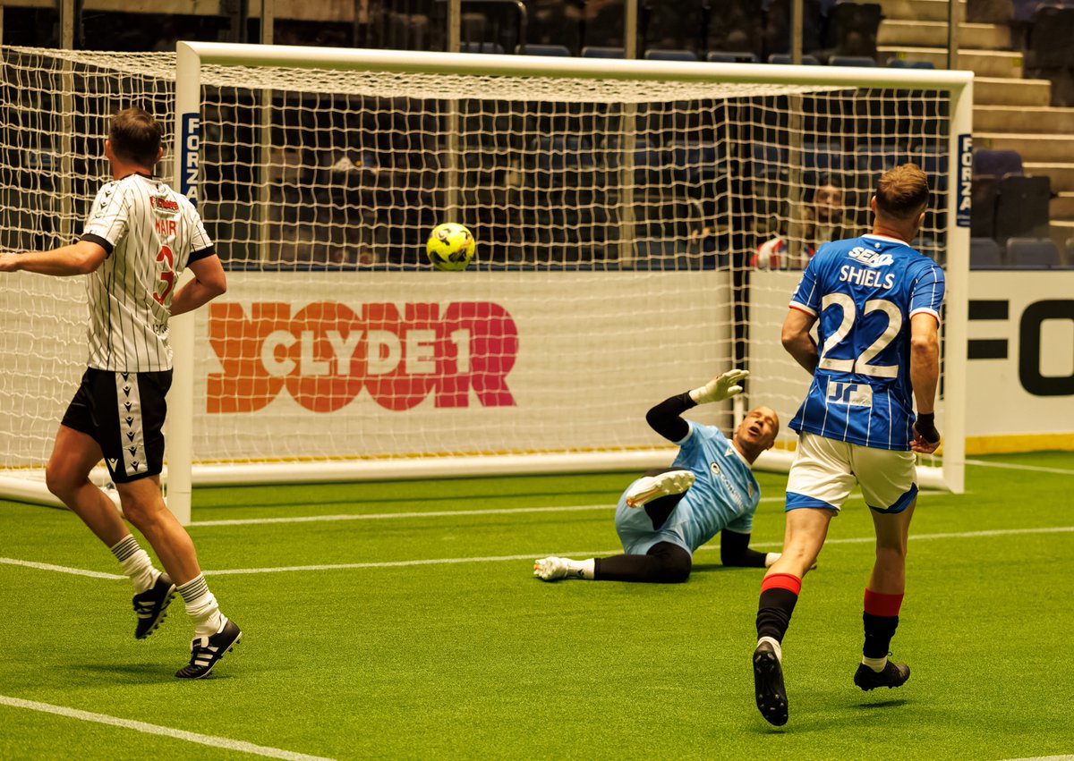 RangersFC's tweet photo. 📸 @spfl Tennent’s Sixes action at Braehead.

💙 A 7 - 3 victory over St Mirren for the Gers.

👊 Next up, Celtic. https://t.co/LuSL14r1hv