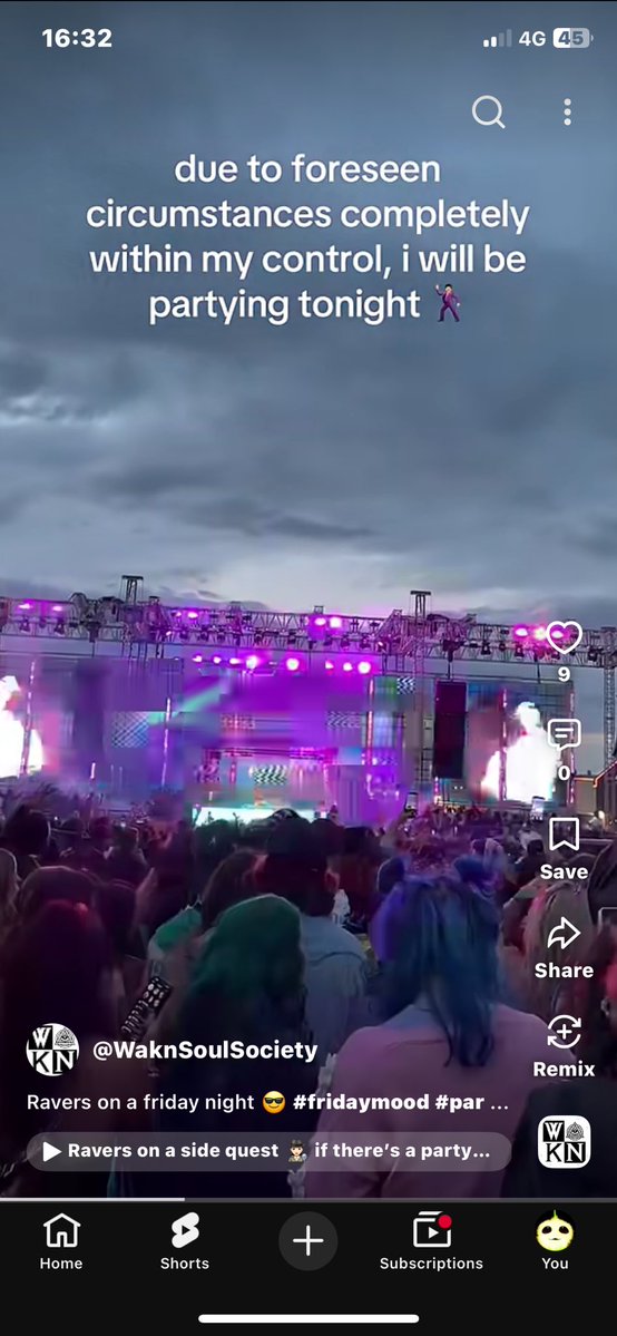 PAULEEMAK10's tweet photo. 😈 Ravers on a friday night 😎 #fridaymood #partytime #musicfestival #rave https://t.co/QhSgR70OTu via @YouTube https://t.co/Jo3cSKAotr