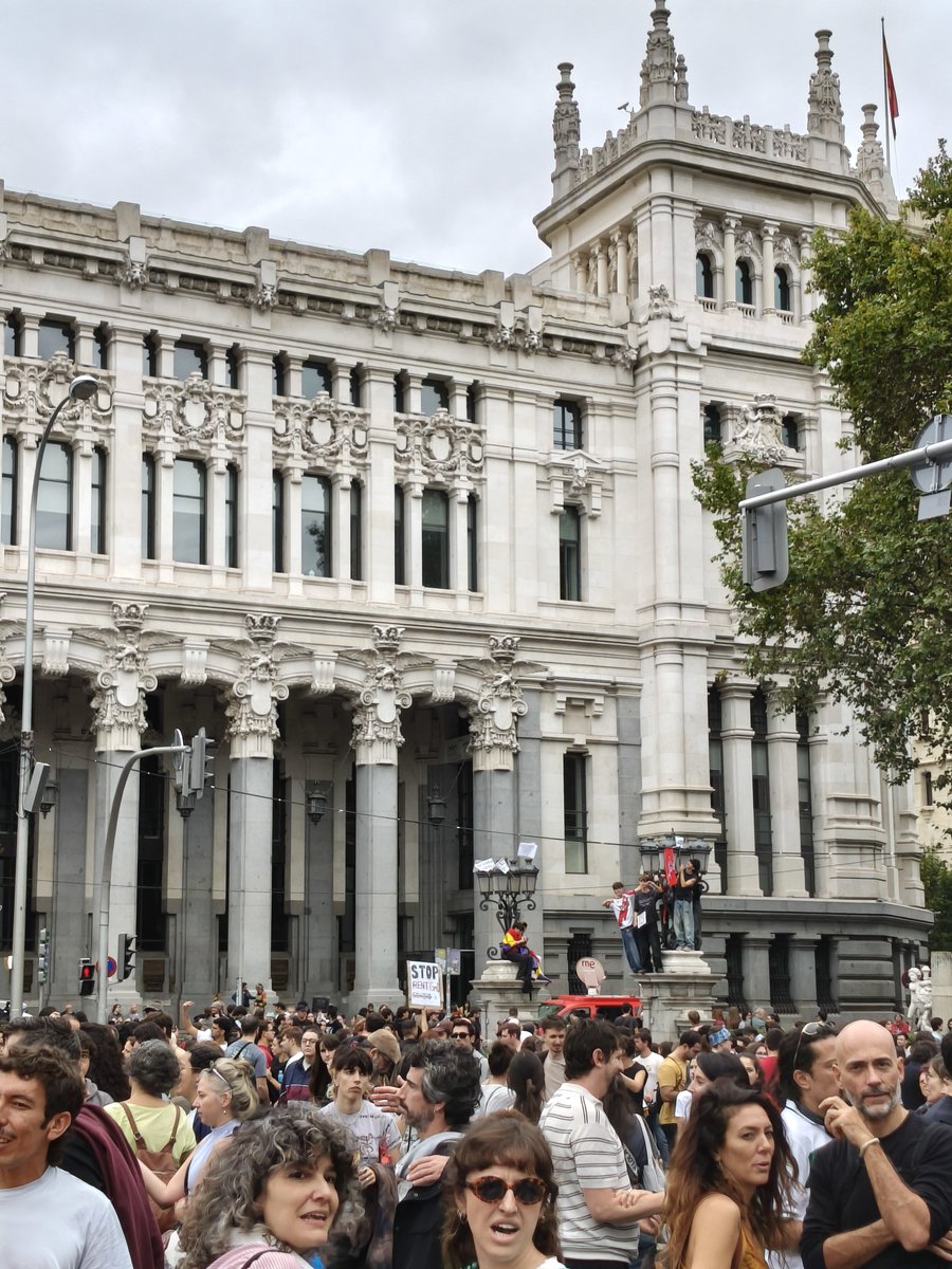 fcmmfc's tweet photo. "El poder del pueblo, que no es lo mismo que la versión domesticada de éste expresada en elecciones periódicas mediante sufragio universal, se ve en pocas ocasiones, y se ejerce en menos" Eric Hobsbawm. https://t.co/lcbTdTSRBY