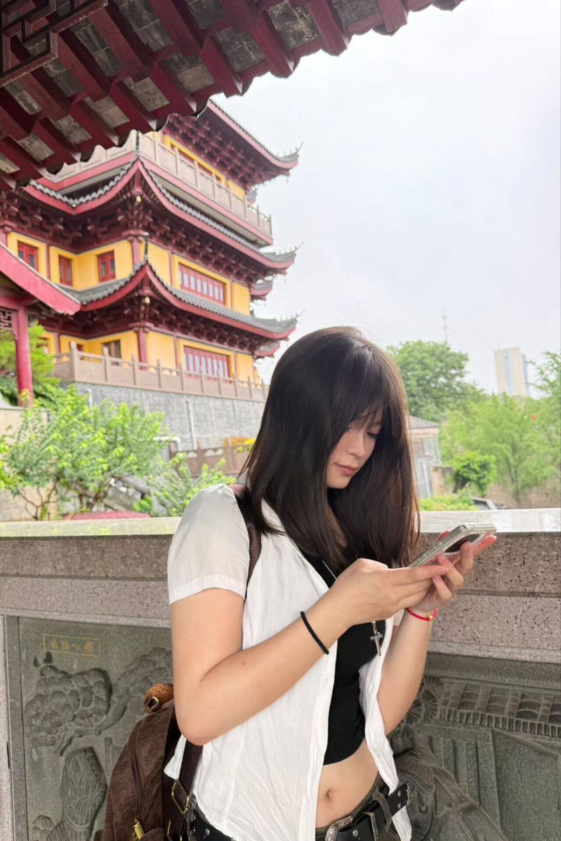 Typoxtl's tweet photo. 雌竞第一弹：

1号母猪牵进来了，想射屏的兄弟们随便射哈，���参与的母狗们看上一个帖子@lxnchn818273784 https://t.co/0RHKnDeAoL